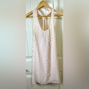 BCBGeneration Light Peach Criss Cross Strap Back Washable Shift Dress Size: S